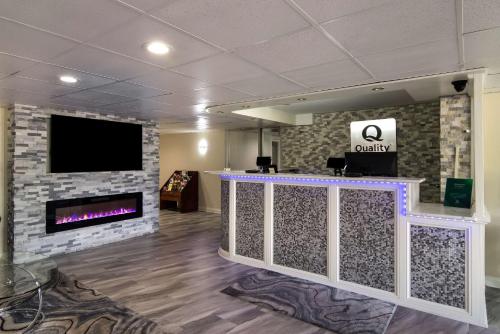 Quality Inn Aurora - Naperville Area