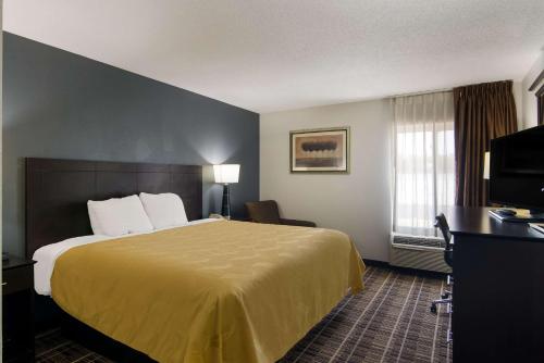 Quality Inn Aurora - Naperville Area