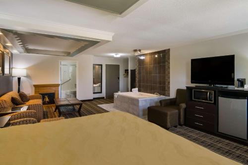 Quality Inn Aurora - Naperville Area