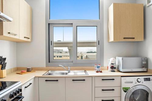 Cozy Dubai Marina Design Studio close to Jumeirah Beach, Mall & Metro, Dubai (foto 2)