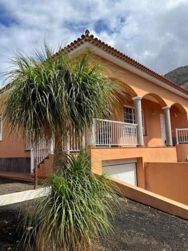 Chalet. Jardín, vistas, tranquilidad