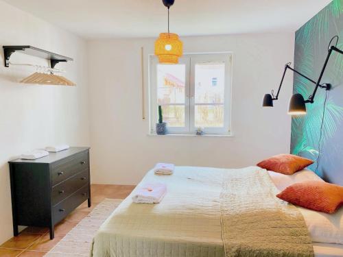 Snug Stays I 3 Zimmer Design Apartment am See mit Garten I Home Office I Highspeed Wifi