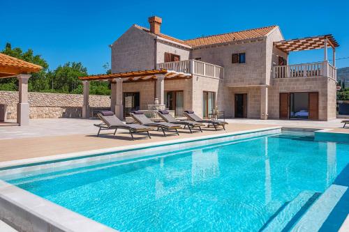 Four-Bedroom Villa
