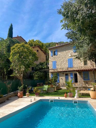 Maison de ville avec piscine privé - Location saisonnière - Fontaine-de-Vaucluse