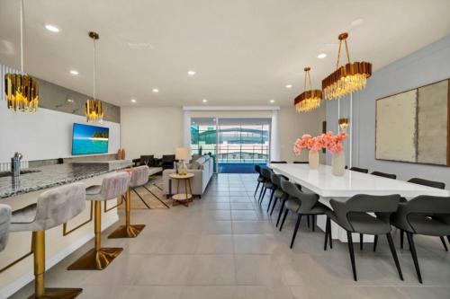 Delight Indoor 10BED Free Acces to Resort thumb 3