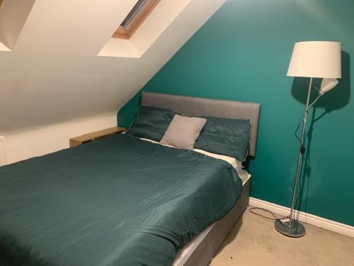 Comfy double Bedroom in Greater Manchester - Holcombe