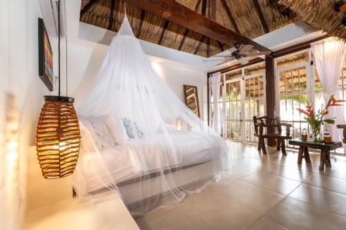Hotel Coralina Island