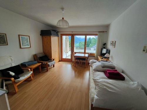 Studio A01B, Unterkunft in Salouf