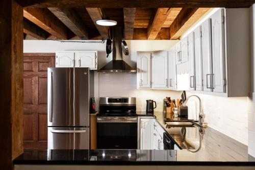 Létesítmények, earthship forest exile in Peterborough (NH)