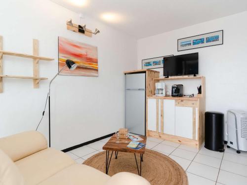 Apartment (4 Adults) image 5