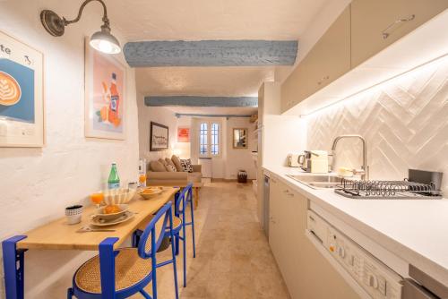 Appartement vieux village - La Ponche - Location saisonnière - Saint-Tropez