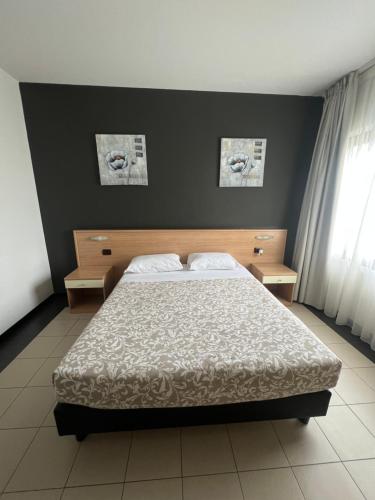 Hotel Ayri - image 9