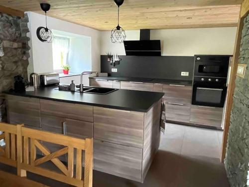 廚房, La Maison Peter, proche de la nature, 3 étoiles (La Maison Peter, proche de la nature, 3 etoiles) in 埃斯克巴克奧瓦