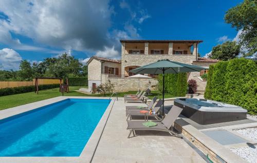 Villa Vernier with Private Pool and Jacuzzi – khách sạn tại Kringa