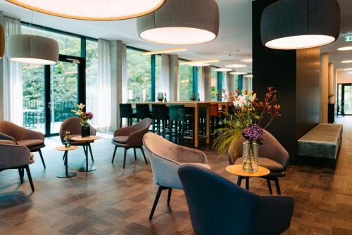 ผับ/เลาจน์, Hotel Restaurant Krone in ซุลซบัค-เลาเฟิน