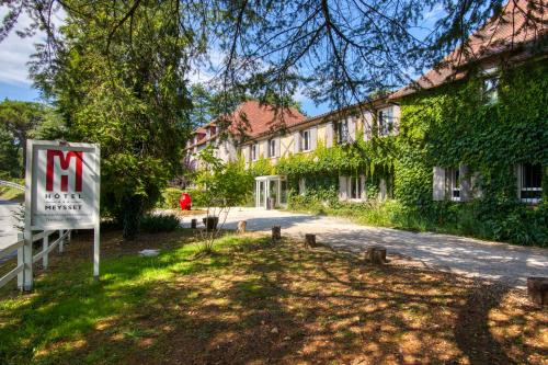 Hôtel & restaurant Le Meysset - Hotel - Sarlat-la-Canéda