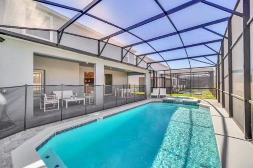 Holiday Home image 1