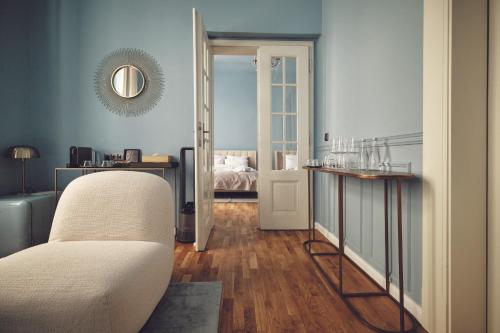 Deluxe Junior Suite image 8