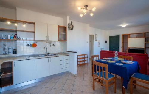 Gorgeous Apartment In San Costanzo With Wifi