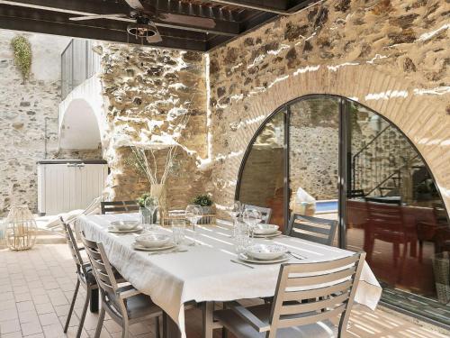 Erkély/terasz, Belvilla by OYO Holiday home in Garriguella in Garriguella