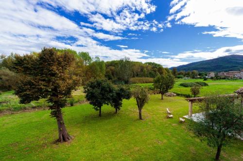 Villa Brunetta, Discover your Modern but Traditional Villa in Lucca