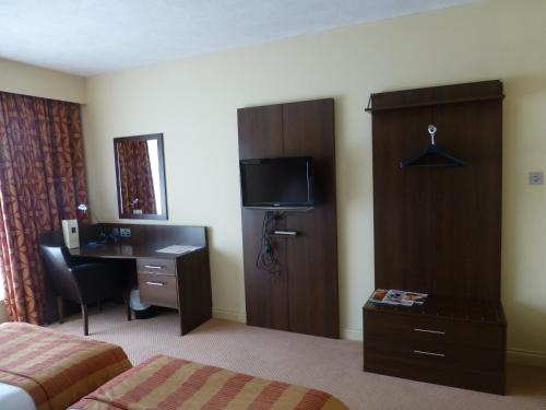 OYO Flagship The Bridge House - image 3