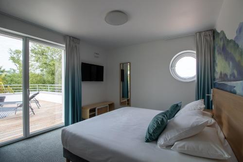 SHANA Hotel & Residence