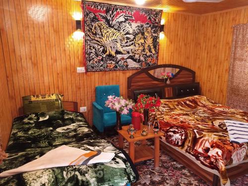 Budget Double Room image 7