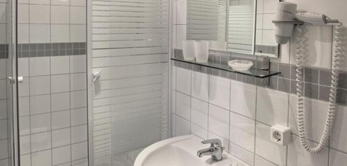Hotel Abendstern - image 10
