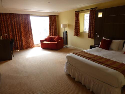 OYO Flagship The Bridge House - image 5