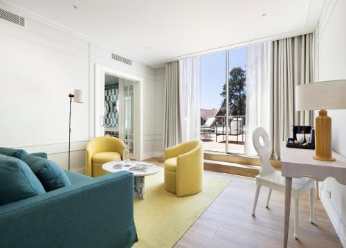 room detail thumbnail 1