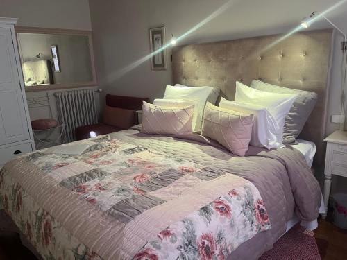 The Corner Properties Room Type - Standard Double Room