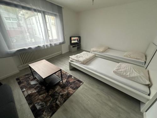 Guest room - Monteurzimmer im Kestert (56348)