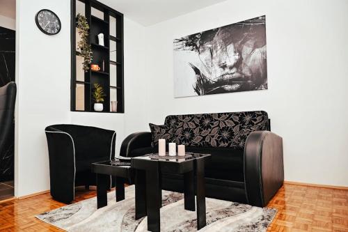 . M lux Kragujevac