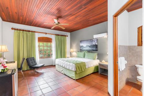 Villa del Sueno in Playa Hermosa (Guanacaste)