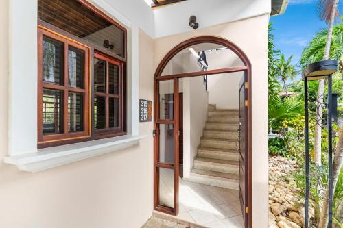 Villa del Sueno in Playa Hermosa (Guanacaste)