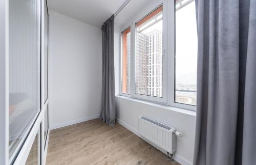 One-Bedroom Apartment image 9