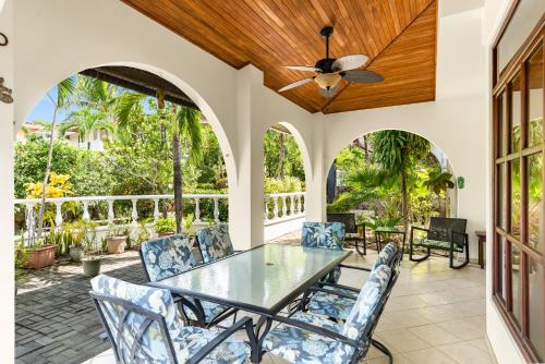 Villa del Sueno in Playa Hermosa (Guanacaste)