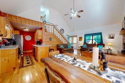 Bear Paw Cabin in Brasstown, Vereinigte Staaten von Amerika