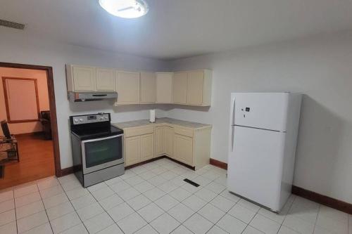 Entire 2 bedroom house - Enfield in 康涅狄格州恩菲爾德 (CT)