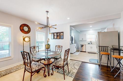 Isabella Duplex - A in Houston, USA