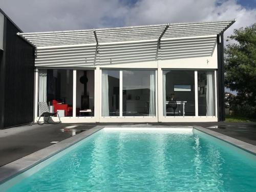 Maison avc Piscine, Spa Etables Mer proche plages