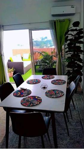 Appartements Haut de Guégué (Appartements Haut de Guegue) in Либревиль