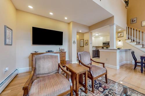 A1 at Castle Hill - Townhome