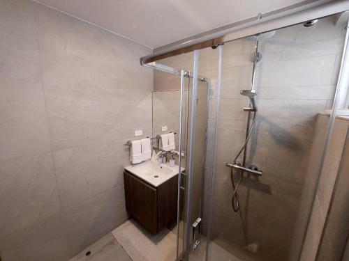 Apartment image 9