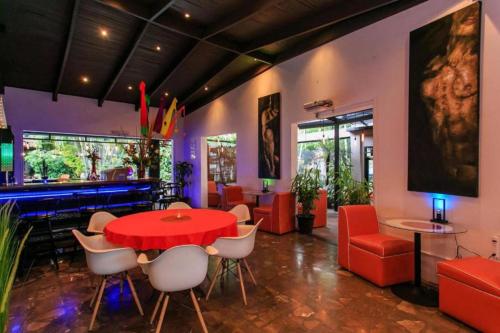 Colours LGBTIQ Boutique Hotel & Hostal Coliving