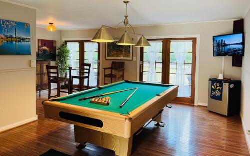 Family-sized Contemporary in Spacious Neighbourhood in Annapolis, USA
