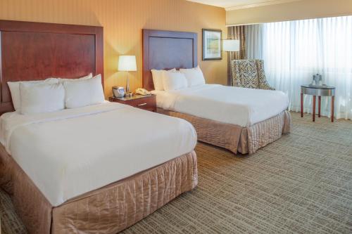 Crowne Plaza Hotel St. Louis Airport