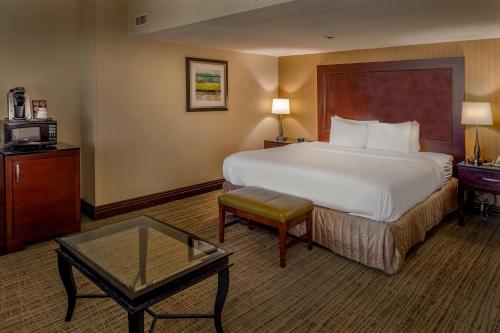 Crowne Plaza Hotel St. Louis Airport