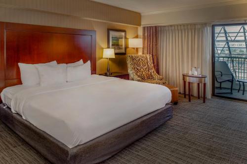 Crowne Plaza Hotel St. Louis Airport